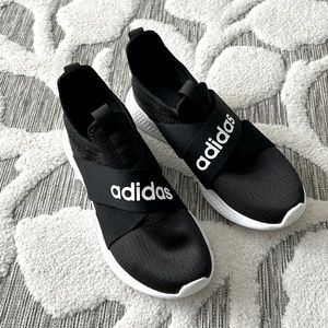 Adidas cloud foam shoe